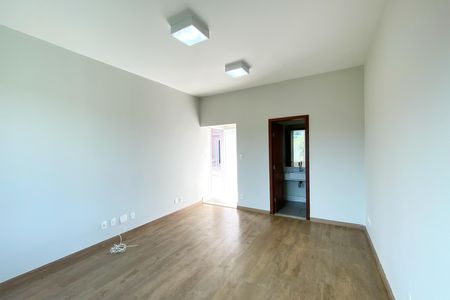 Casa de condomínio à venda com 455m², 4 quartos e 4 vagas Casa de condomínio à venda com 455m², 4 quartos e 4 vagasSuite 4