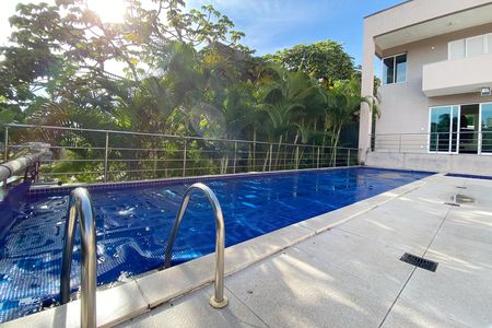 Casa de condomínio à venda com 455m², 4 quartos e 4 vagas Casa de condomínio à venda com 455m², 4 quartos e 4 vagasPiscina
