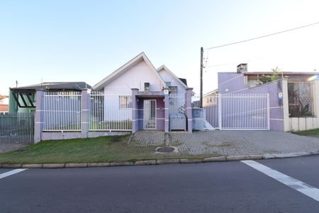 Casa à venda com 494m², 4 quartos e 4 vagasFachada