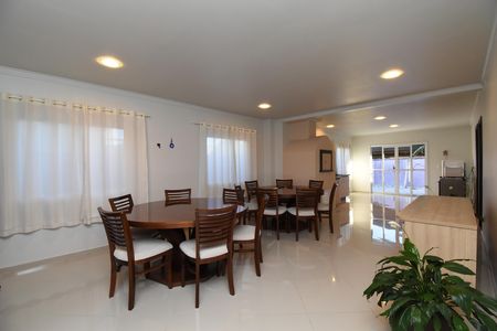 Casa à venda com 494m², 4 quartos e 4 vagasÁrea gourmet 
