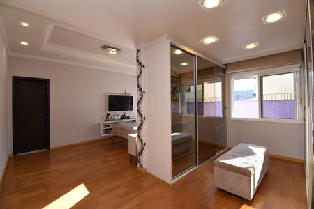 Casa à venda com 494m², 4 quartos e 4 vagasSuíte 1
