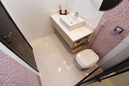 Casa à venda com 494m², 4 quartos e 4 vagasBanheiro da Suíte 3