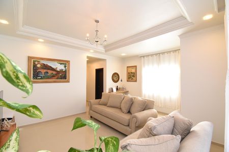 Casa à venda com 494m², 4 quartos e 4 vagasSala