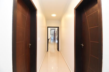 Casa à venda com 494m², 4 quartos e 4 vagasCorredor