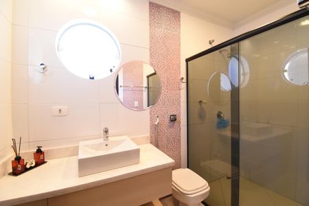Casa à venda com 494m², 4 quartos e 4 vagasBanheiro da Suíte 3