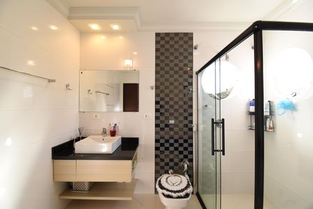 Casa à venda com 494m², 4 quartos e 4 vagasBanheiro da Suíte 1