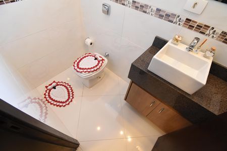 Casa à venda com 494m², 4 quartos e 4 vagasLavabo