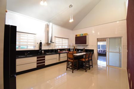 Casa à venda com 494m², 4 quartos e 4 vagasCozinha