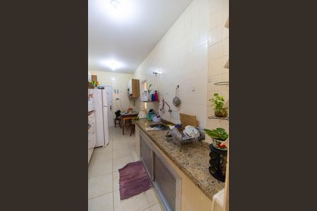 Apartamento para alugar com 110m², 3 quartos e 1 vaga Apartamento para alugar com 110m², 3 quartos e 1 vagaCozinha e Área de Serviço