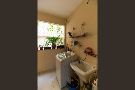 Apartamento para alugar com 110m², 3 quartos e 1 vaga Apartamento para alugar com 110m², 3 quartos e 1 vagaCozinha e Área de Serviço