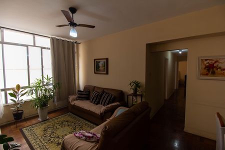 Sala de apartamento para alugar com 3 quartos, 110m² em Icaraí, Niterói