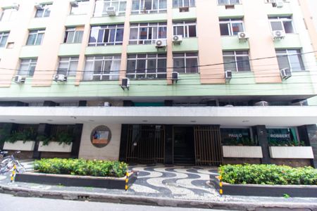 Apartamento para alugar com 110m², 3 quartos e 1 vaga Apartamento para alugar com 110m², 3 quartos e 1 vagaFachada