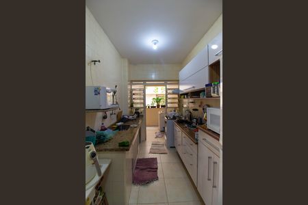 Apartamento para alugar com 110m², 3 quartos e 1 vaga Apartamento para alugar com 110m², 3 quartos e 1 vagaCozinha e Área de Serviço