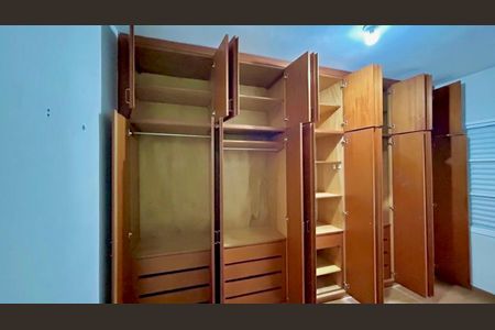 Apartamento para alugar com 68m², 3 quartos e 1 vaga Apartamento para alugar com 68m², 3 quartos e 1 vagaDetalhe quarto
