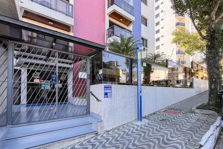 Apartamento para alugar com 110m², 3 quartos e 2 vagasFachada + plaquinha
