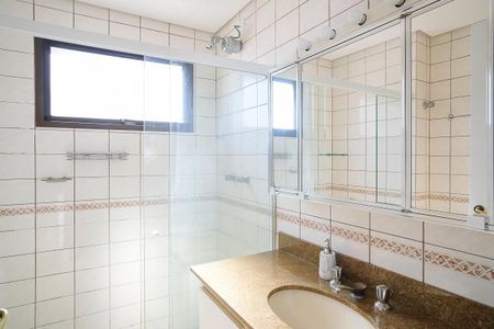 Apartamento para alugar com 110m², 3 quartos e 2 vagasBanheiro da suíte