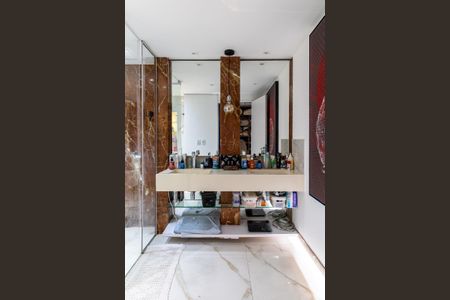 Apartamento à venda com 166m², 3 quartos e 1 vaga Apartamento à venda com 166m², 3 quartos e 1 vagaBanheiro