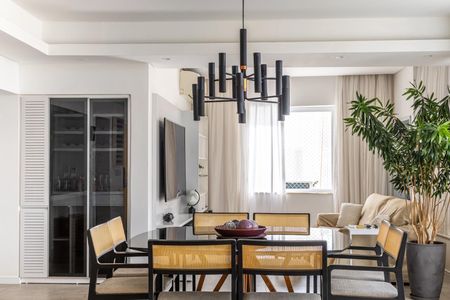 Apartamento à venda com 166m², 3 quartos e 1 vaga Apartamento à venda com 166m², 3 quartos e 1 vagaSala de Jantar