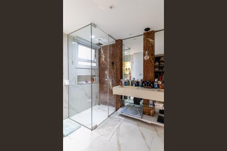 Apartamento à venda com 166m², 3 quartos e 1 vaga Apartamento à venda com 166m², 3 quartos e 1 vagaBanheiro