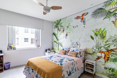 Apartamento à venda com 166m², 3 quartos e 1 vaga Apartamento à venda com 166m², 3 quartos e 1 vagaQuarto
