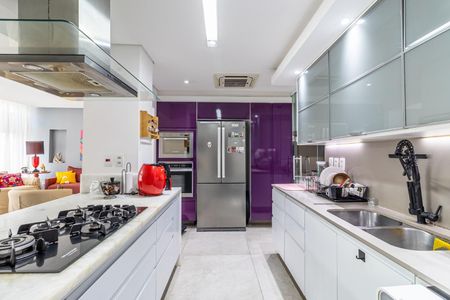Apartamento à venda com 166m², 3 quartos e 1 vaga Apartamento à venda com 166m², 3 quartos e 1 vagaCozinha