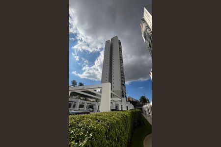 Apartamento para alugar com 67m², 2 quartos e 1 vaga