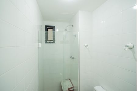 Apartamento para alugar com 75m², 3 quartos e 2 vagas Apartamento para alugar com 75m², 3 quartos e 2 vagasBanheiro