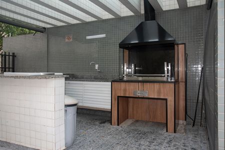 Apartamento para alugar com 75m², 3 quartos e 2 vagas Apartamento para alugar com 75m², 3 quartos e 2 vagasÁrea comum - Churrasqueira