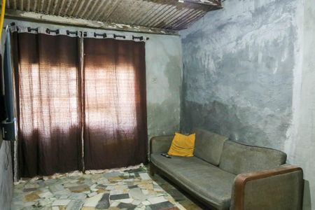 Sala de casa para alugar com 1 quarto, 30m² em Encantado, Rio de Janeiro