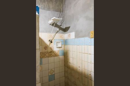 Casa para alugar com 30m², 1 quarto e 1 vaga Casa para alugar com 30m², 1 quarto e 1 vagaBanheiro