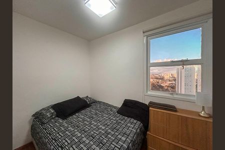 Apartamento à venda com 411m², 4 quartos e 3 vagas Apartamento à venda com 411m², 4 quartos e 3 vagasQuarto serviço 2