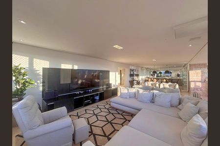 Apartamento à venda com 411m², 4 quartos e 3 vagas Apartamento à venda com 411m², 4 quartos e 3 vagasSala de estar