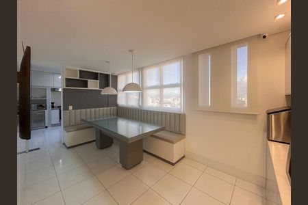Apartamento à venda com 411m², 4 quartos e 3 vagas Apartamento à venda com 411m², 4 quartos e 3 vagasCopa