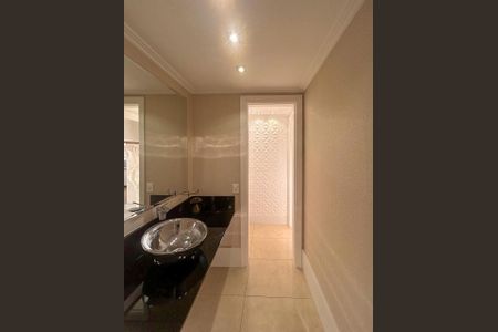 Apartamento à venda com 411m², 4 quartos e 3 vagas Apartamento à venda com 411m², 4 quartos e 3 vagasLavabo