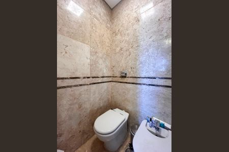 Apartamento à venda com 411m², 4 quartos e 3 vagas Apartamento à venda com 411m², 4 quartos e 3 vagasBanheiro da Suíte master