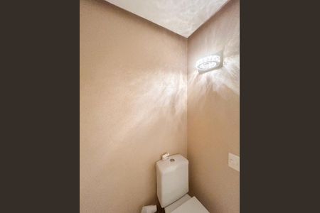 Apartamento à venda com 411m², 4 quartos e 3 vagas Apartamento à venda com 411m², 4 quartos e 3 vagasLavabo
