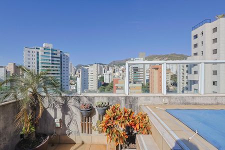 Apartamento à venda com 210m², 3 quartos e 3 vagas Apartamento à venda com 210m², 3 quartos e 3 vagasCobertura