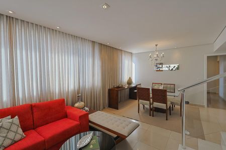 Apartamento à venda com 210m², 3 quartos e 3 vagas Apartamento à venda com 210m², 3 quartos e 3 vagasSala