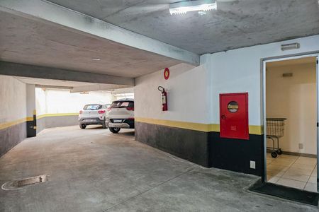 Apartamento à venda com 210m², 3 quartos e 3 vagas Apartamento à venda com 210m², 3 quartos e 3 vagasGaragem