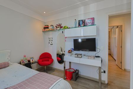 Apartamento à venda com 210m², 3 quartos e 3 vagas Apartamento à venda com 210m², 3 quartos e 3 vagasQuarto 2