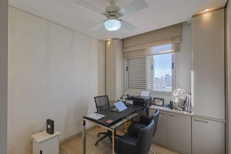 Apartamento à venda com 210m², 3 quartos e 3 vagas Apartamento à venda com 210m², 3 quartos e 3 vagasQuarto 3