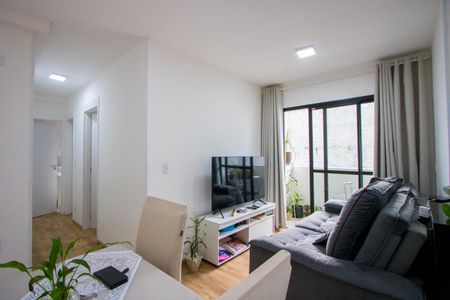 Sala de apartamento à venda com 2 quartos, 42m² em Vila Aquilino, Santo André