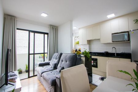 Sala de apartamento à venda com 2 quartos, 42m² em Vila Aquilino, Santo André