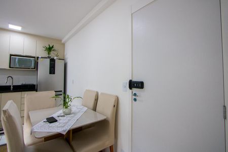 Sala de apartamento à venda com 2 quartos, 42m² em Vila Aquilino, Santo André