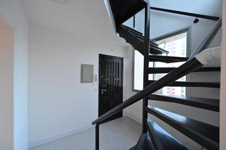 Apartamento à venda com 173m², 2 quartos e 2 vagasEntrada