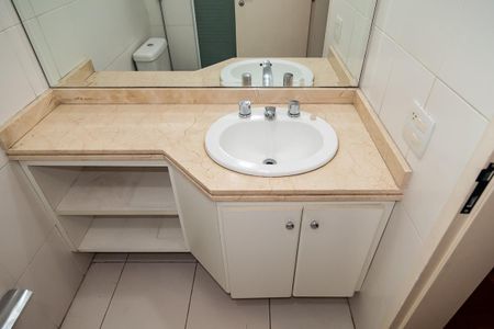 Apartamento para alugar com 147m², 2 quartos e sem vaga Apartamento para alugar com 147m², 2 quartos e sem vagaBanheiro Quarto 2 - Suíte