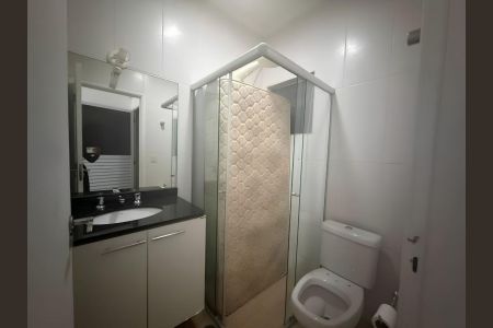 Foto 13 de casa de condomínio à venda com 3 quartos, 230m² em Jardim Londrina, São Paulo