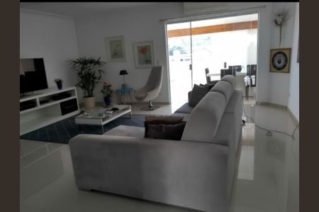Foto 02 de casa de condomínio à venda com 3 quartos, 230m² em Jardim Londrina, São Paulo
