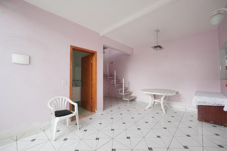 Casa para alugar com 450m², 2 quartos e 1 vagaQuintal