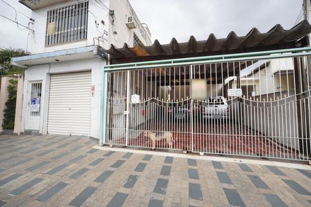 Casa para alugar com 450m², 2 quartos e 1 vagaFachada